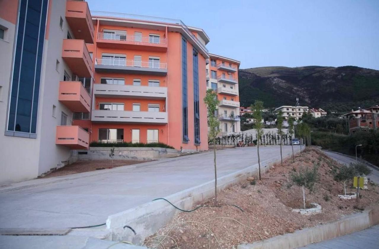 Sea View Apartment Vlorë Extérieur photo