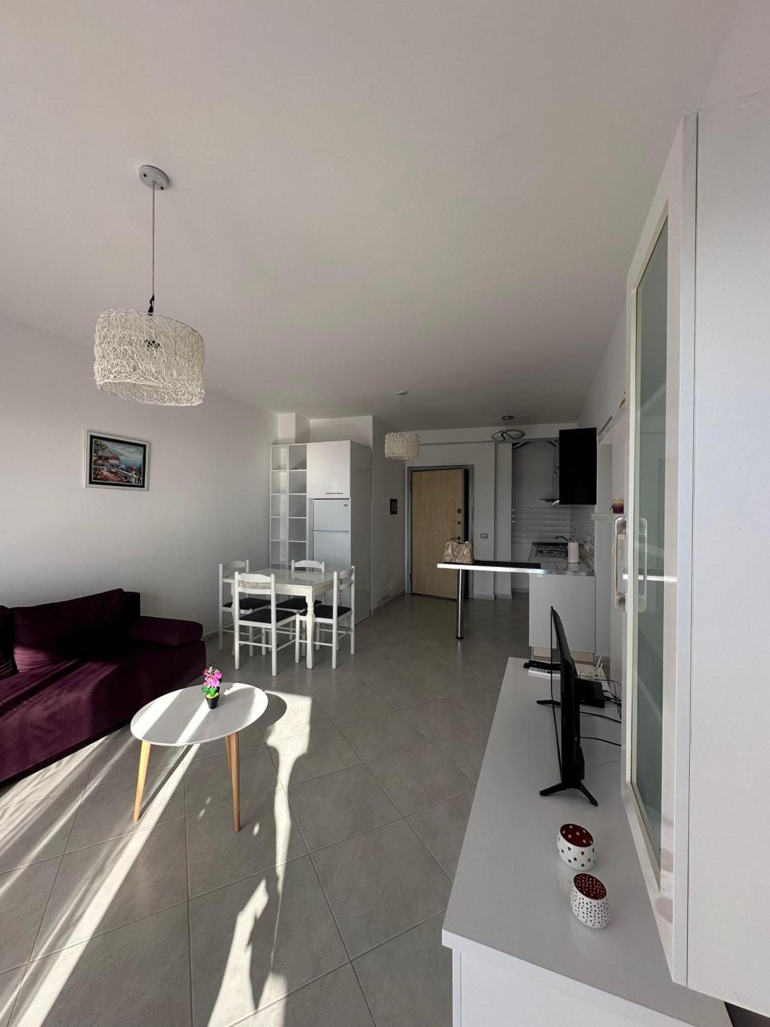 Sea View Apartment Vlorë Extérieur photo