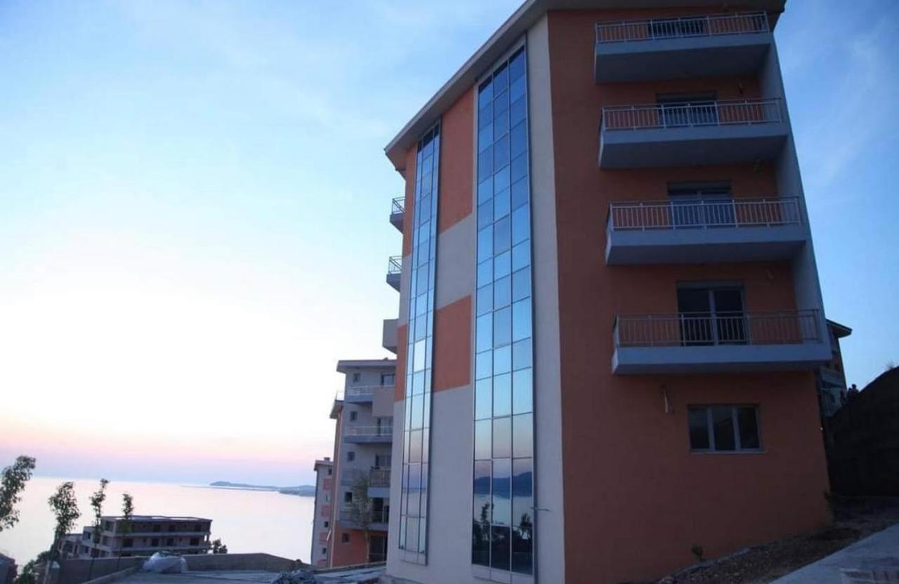 Sea View Apartment Vlorë Extérieur photo