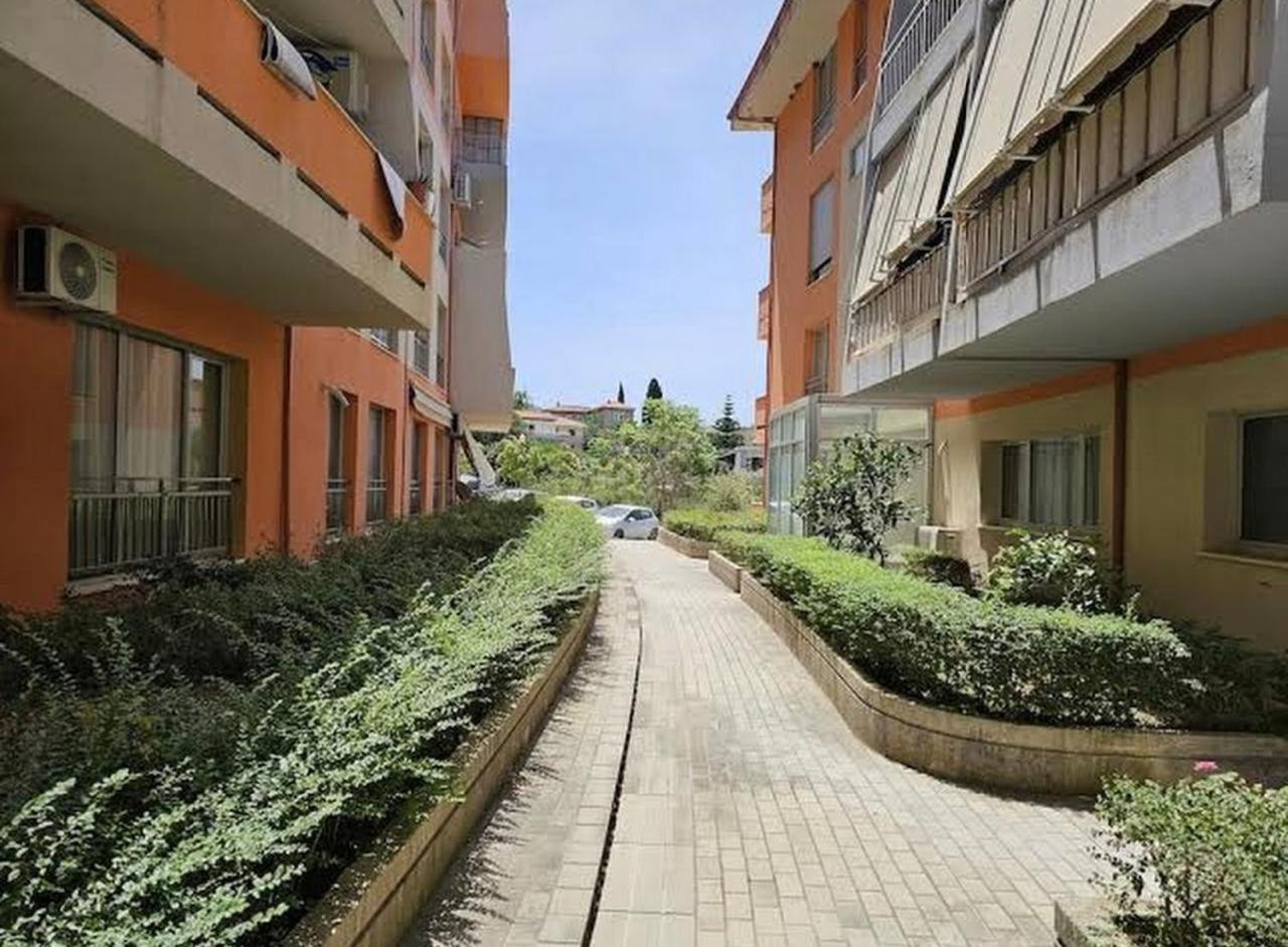 Sea View Apartment Vlorë Extérieur photo