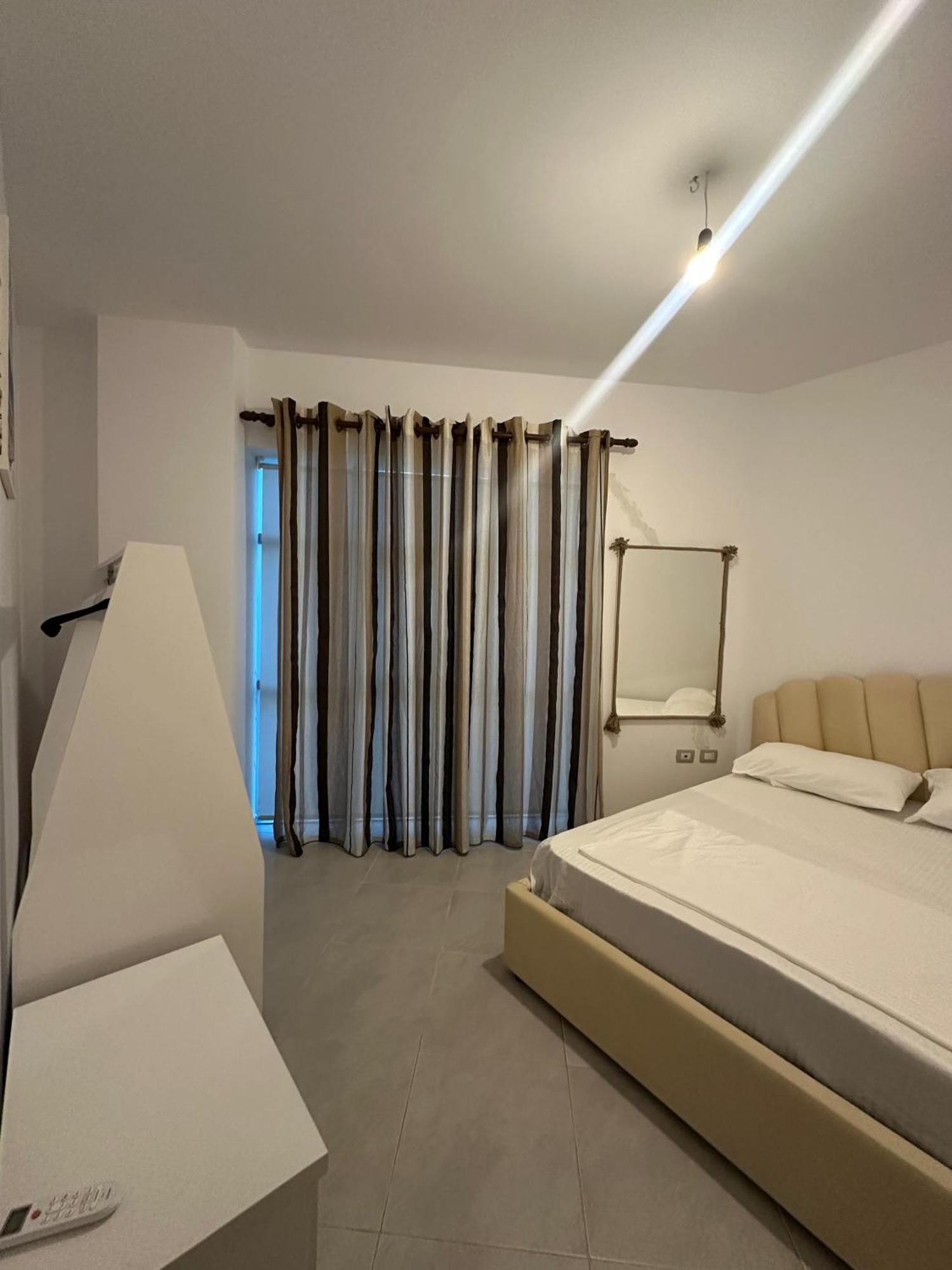 Sea View Apartment Vlorë Extérieur photo